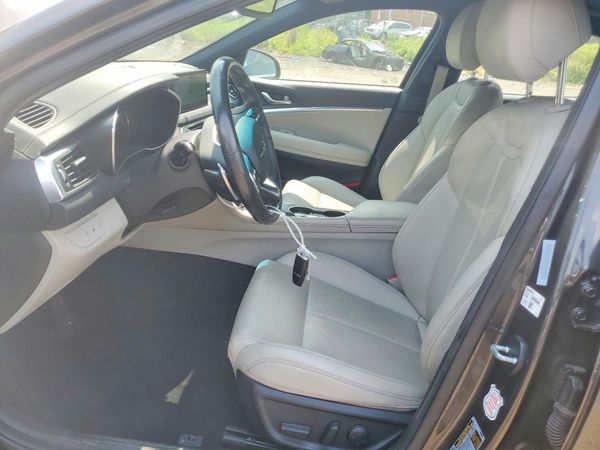2023 GENESIS G70