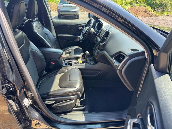 2019 JEEP CHEROKEE LATITUDE PLUS 4X4