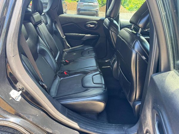 2019 JEEP CHEROKEE LATITUDE PLUS 4X4