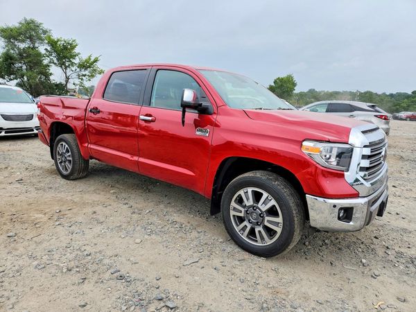 2021 TOYOTA TUNDRA Platinum grade