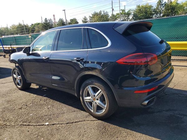 2016 PORSCHE CAYENNE