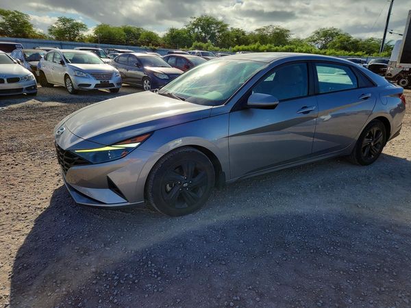 2022 HYUNDAI ELANTRA