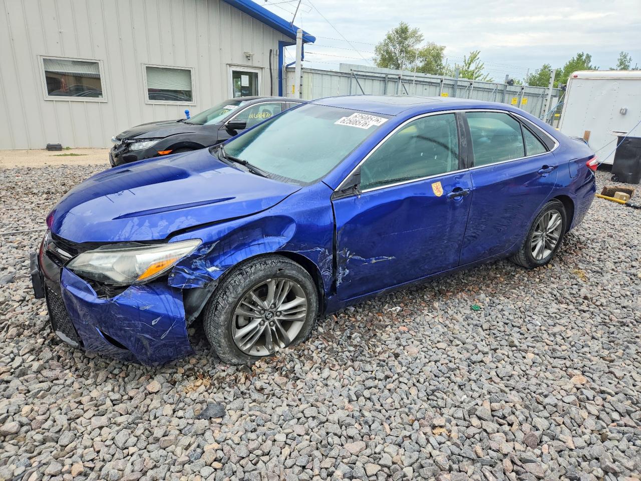 2016 TOYOTA CAMRY