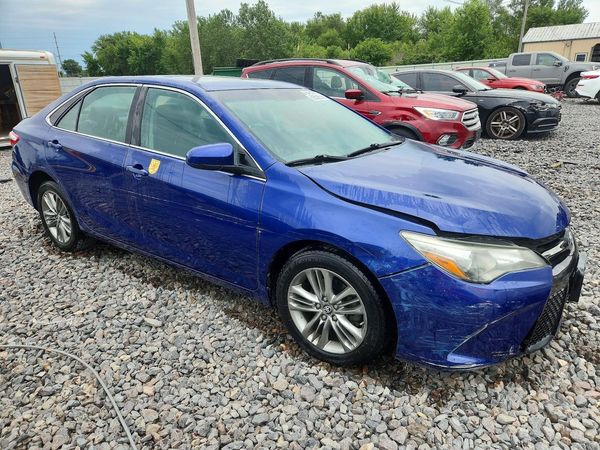 2016 TOYOTA CAMRY
