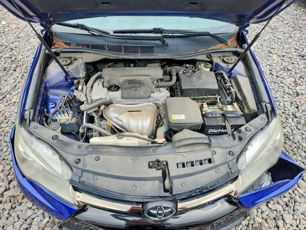 2016 TOYOTA CAMRY