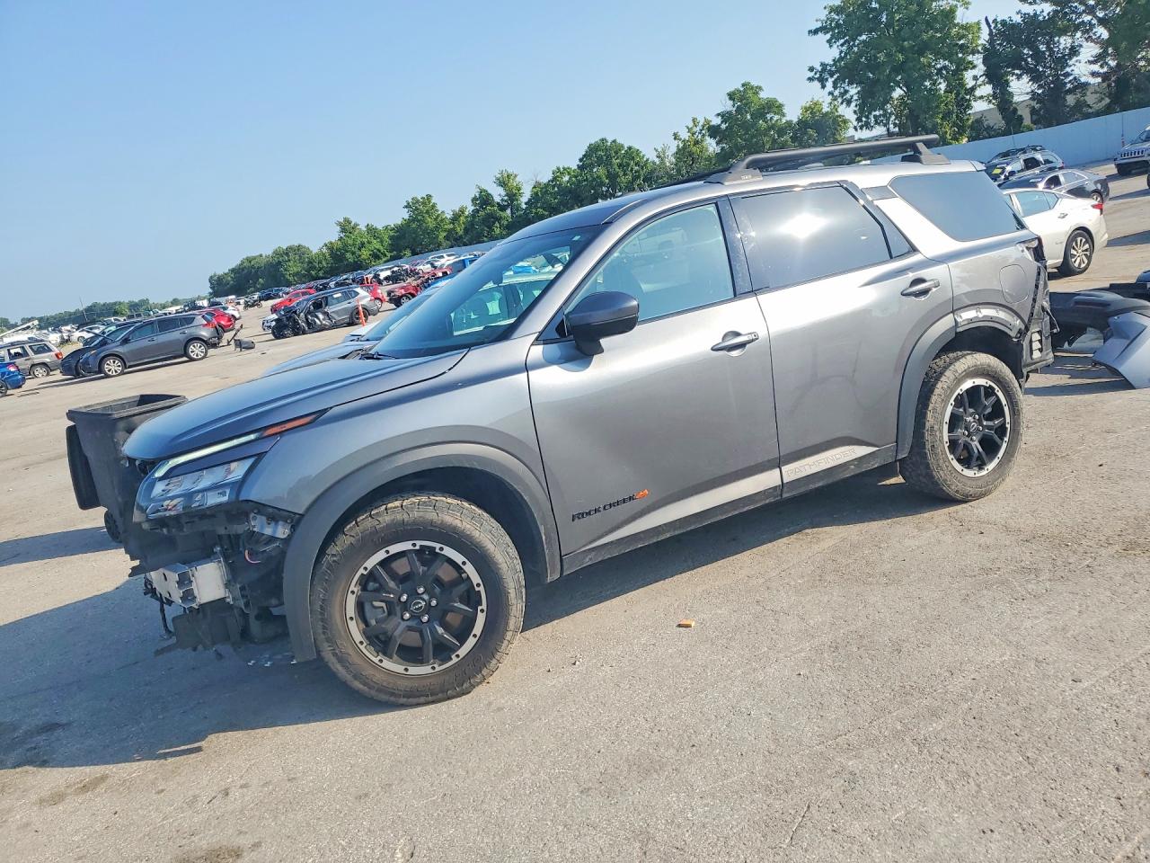 2023 NISSAN PATHFINDER SV