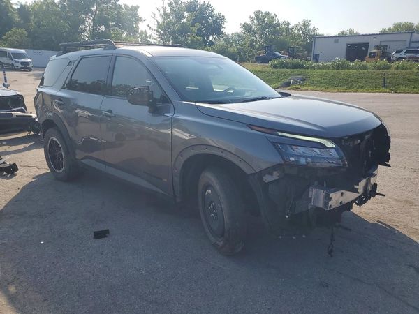 2023 NISSAN PATHFINDER SV