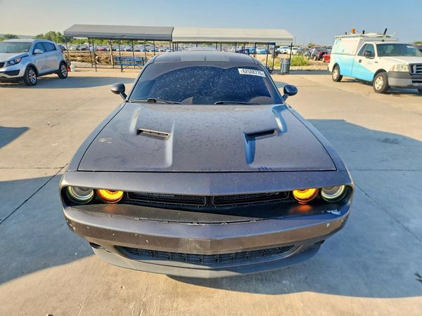 2016 DODGE CHALLENGER SXT Plus
