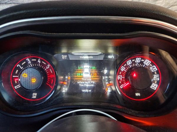 2016 DODGE CHALLENGER SXT Plus