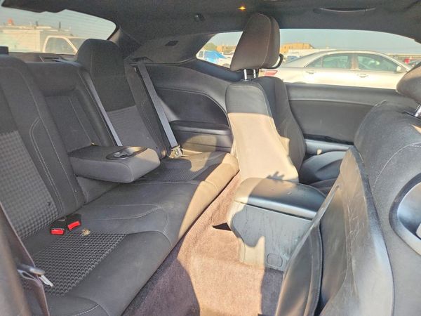 2016 DODGE CHALLENGER SXT Plus