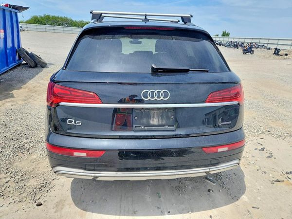 2021 AUDI Q5 quattro Premium Plus