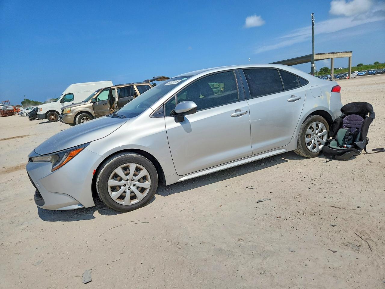 2022 TOYOTA COROLLA LE