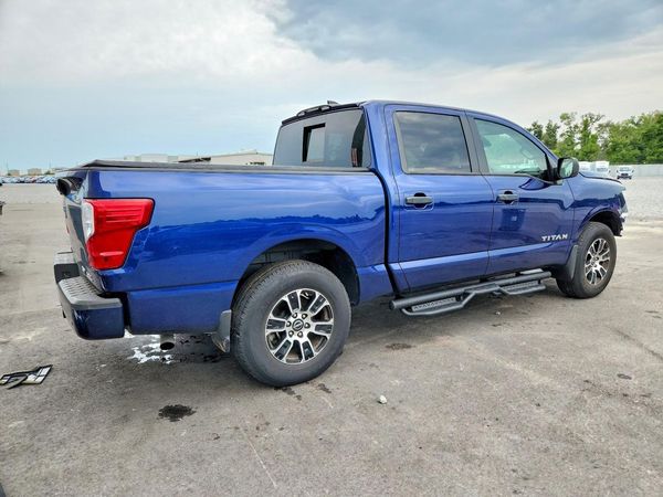2024 NISSAN TITAN Crew Cab
