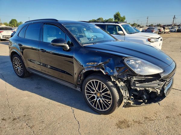 2021 PORSCHE CAYENNE S