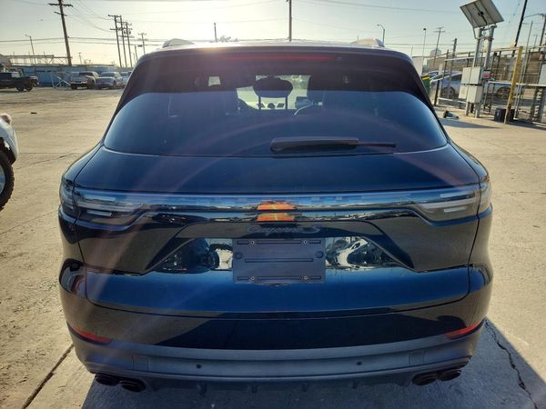 2021 PORSCHE CAYENNE S
