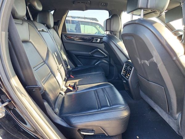 2021 PORSCHE CAYENNE S