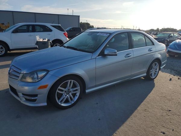 2013 MERCEDES-BENZ C C300