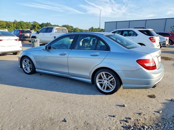 2013 MERCEDES-BENZ C C300