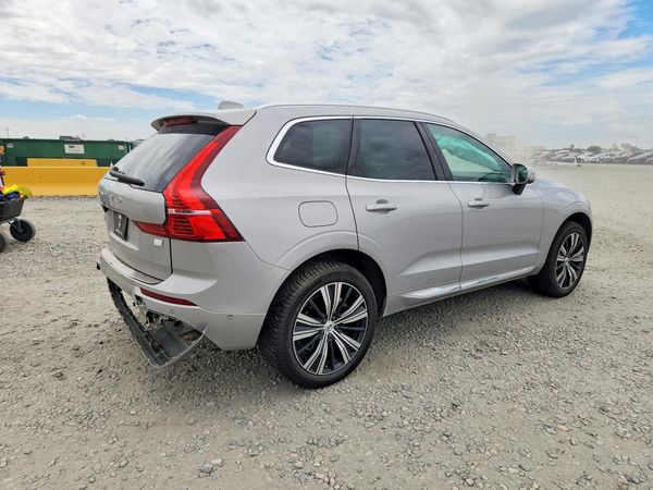 2023 VOLVO XC60 Plus Bright
