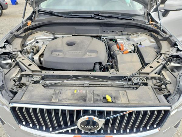 2023 VOLVO XC60 Plus Bright