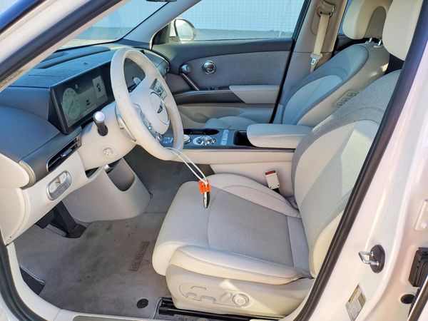 2024 GENESIS GV60 Standard RWD