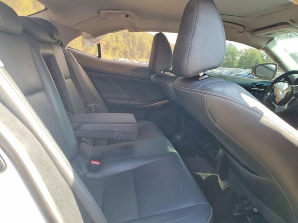 2017 LEXUS IS