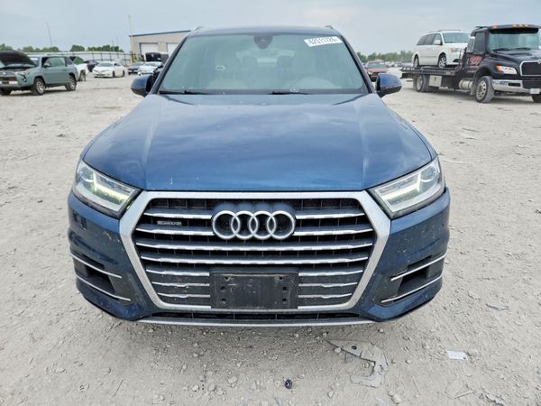 2018 AUDI Q7 quattro Premium Plus