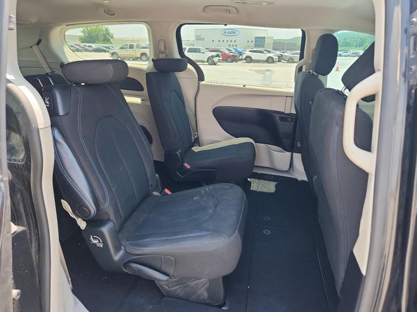 2021 CHRYSLER PACIFICA