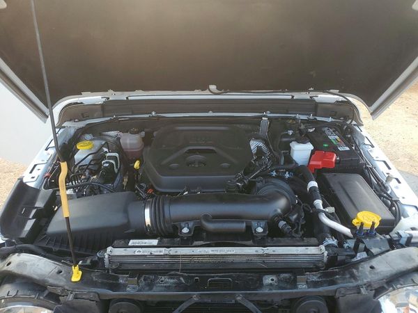 2024 JEEP WRANGLER 4-DOOR SPORT RHD