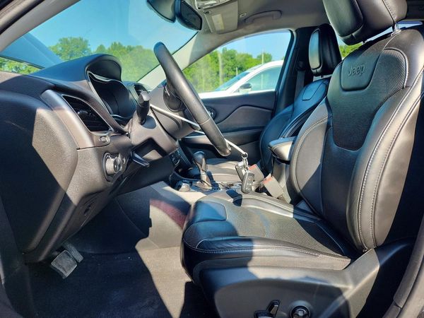 2019 JEEP CHEROKEE LIMITED 4X4