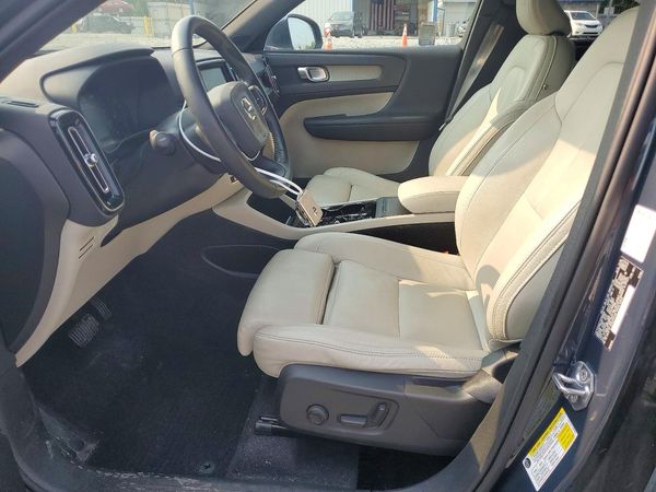 2019 VOLVO XC40 Inscription