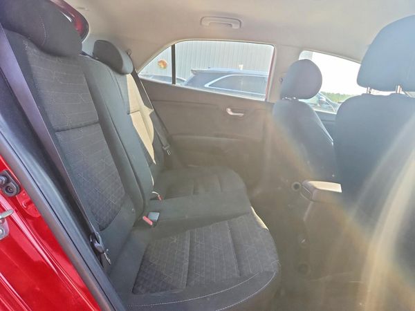 2018 KIA RIO 5-DOOR LX, S