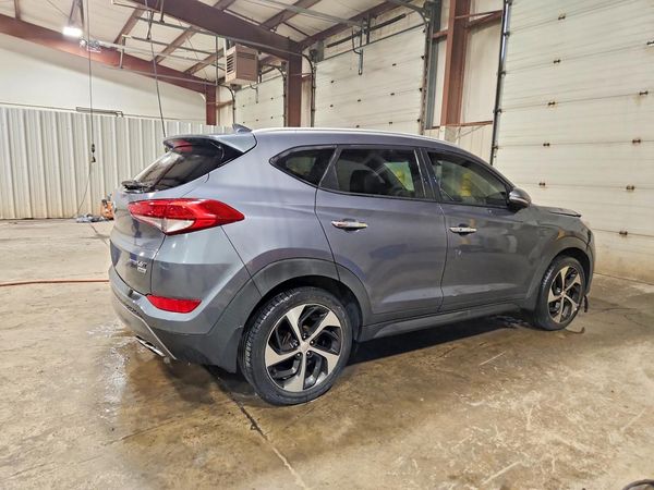 2016 HYUNDAI TUCSON