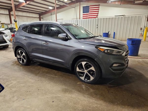 2016 HYUNDAI TUCSON