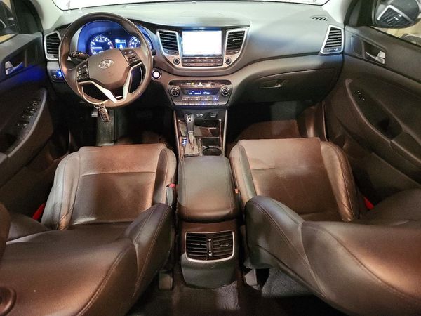2016 HYUNDAI TUCSON