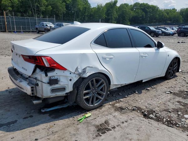 2016 LEXUS IS 200t
