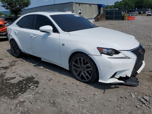 2016 LEXUS IS 200t