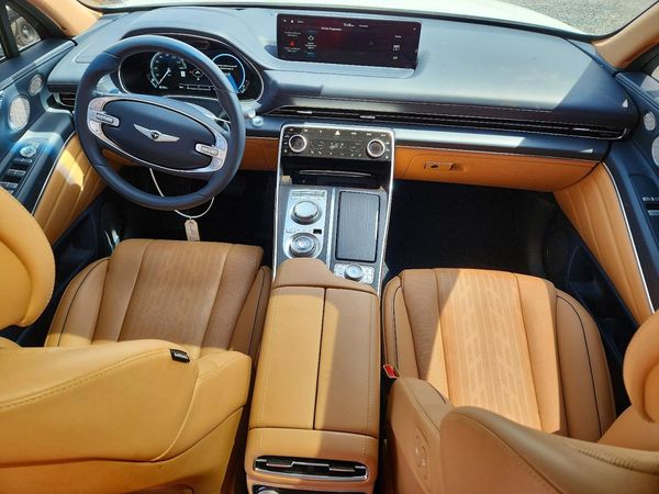 2023 GENESIS GV80