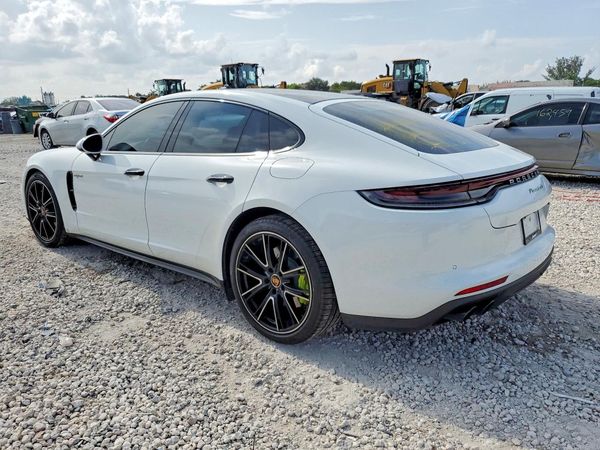 2021 PORSCHE PANAMERA 4 E-Hybrid
