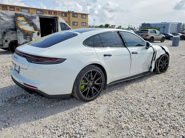 2021 PORSCHE PANAMERA 4 E-Hybrid