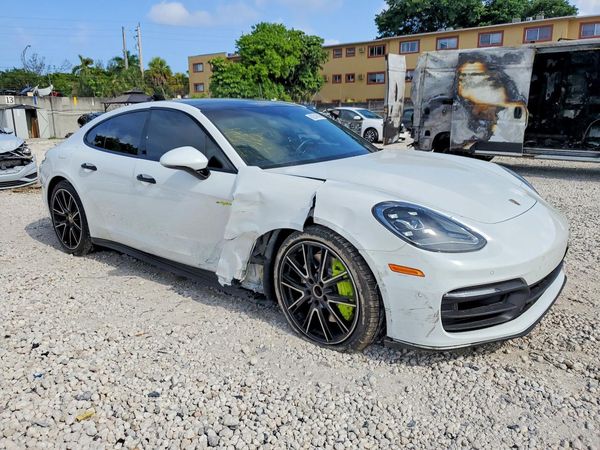2021 PORSCHE PANAMERA 4 E-Hybrid