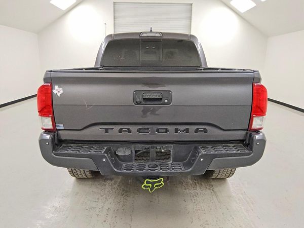 2017 TOYOTA TACOMA