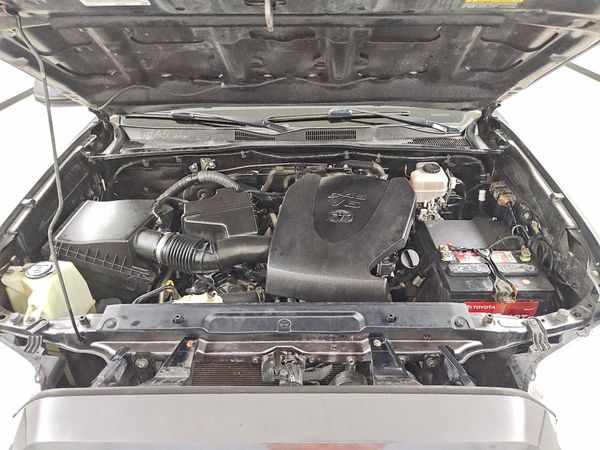 2017 TOYOTA TACOMA