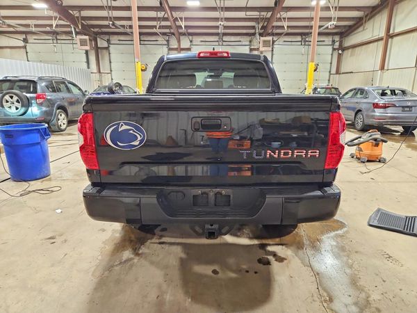 2021 TOYOTA TUNDRA