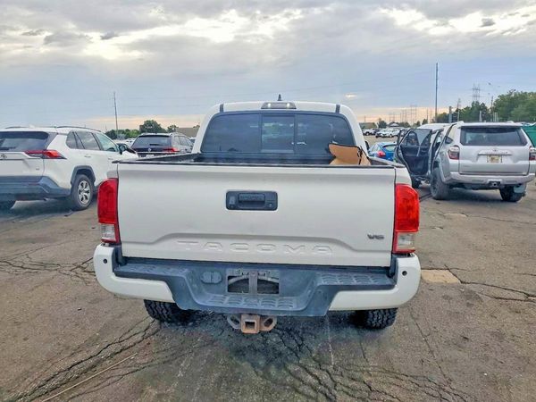 2016 TOYOTA TACOMA