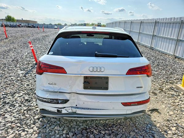 2021 AUDI Q5 quattro Premium Plus