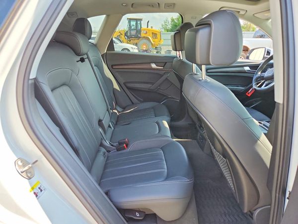 2021 AUDI Q5 quattro Premium Plus