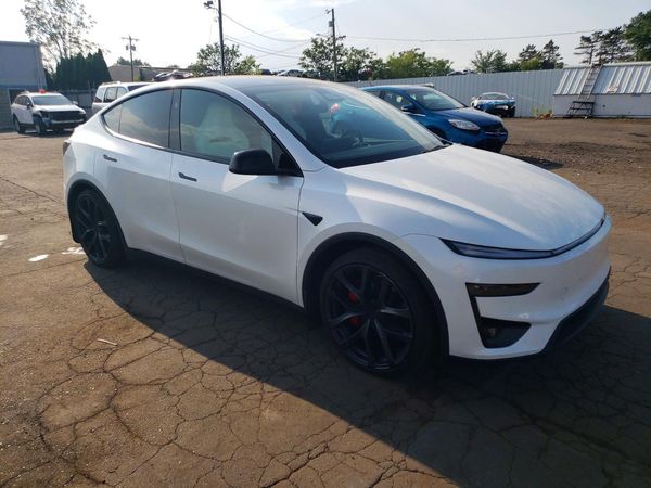 2026 TESLA MODEL Y