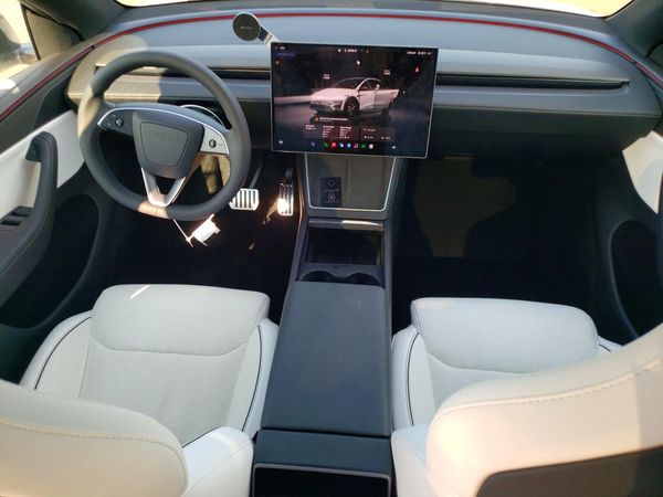 2026 TESLA MODEL Y