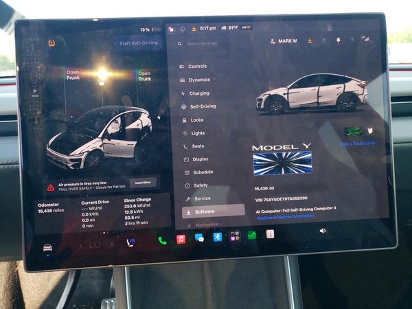 2026 TESLA MODEL Y